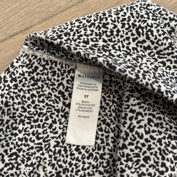 ATHLETA White Black Salutation Stash II‎ Pocket Textured 7/8 Tight Leggings ST - Picture 9 of 14